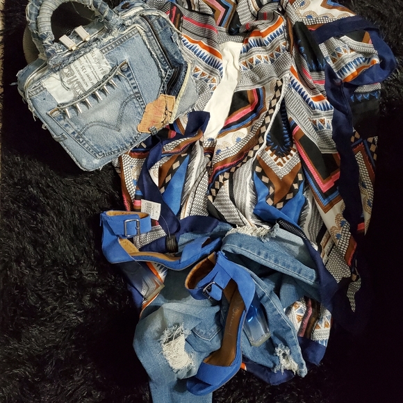 Multi Colored Komodo (Only) - Picture 7 of 9